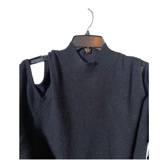 Chels28 L/S Blk Dress - Picture 4 of 8